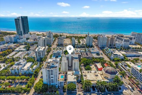 Condo in Miami Beach, Florida, 1 bedroom  № 1871825 - photo 23