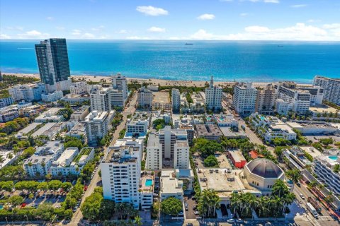 Condo in Miami Beach, Florida, 1 bedroom  № 1871825 - photo 22