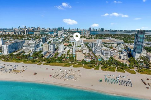 Condo in Miami Beach, Florida, 1 bedroom  № 1871825 - photo 27