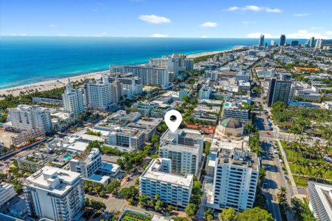 Condo in Miami Beach, Florida, 1 bedroom  № 1871825 - photo 25
