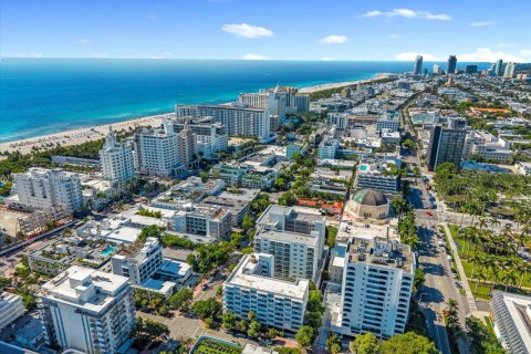 Condo in Miami Beach, Florida, 1 bedroom  № 1871825 - photo 24