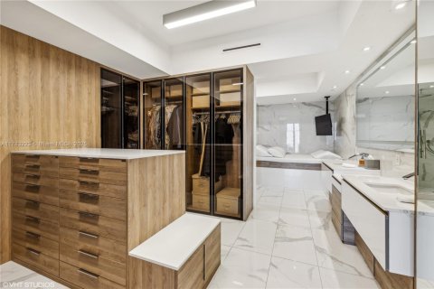 Купить кондоминиум в Авентура, Флорида 7 комнат, 274.62м2, № 1705500 - фото 29