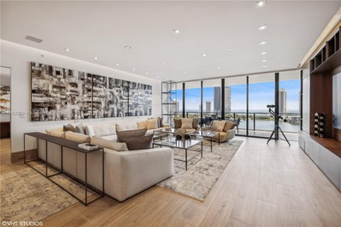 Купить кондоминиум в Авентура, Флорида 7 комнат, 274.62м2, № 1705500 - фото 4
