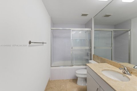 Condo in Miami, Florida, 1 bedroom  № 2005061 - photo 14