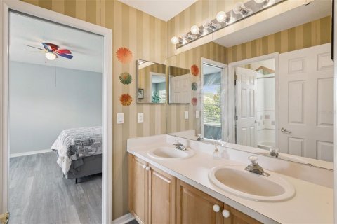 Casa en venta en Orlando, Florida, 6 dormitorios, 342.53 m2 № 2127197 - foto 26