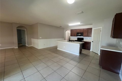 Villa ou maison à louer à North Port, Floride: 4 chambres, 168.34 m2 № 2109252 - photo 12