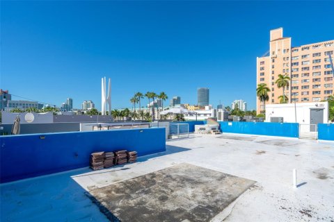 Снять в аренду кондоминиум в Майами, Флорида 2 спальни, 77.85м2, № 1945338 - фото 17