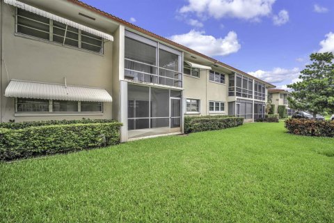 Condo in Lighthouse Point, Florida, 1 bedroom  № 2250319 - photo 2
