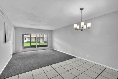 Condo in Lighthouse Point, Florida, 1 bedroom  № 2250319 - photo 8