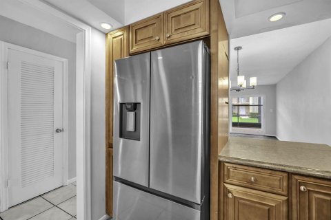 Condo in Lighthouse Point, Florida, 1 bedroom  № 2250319 - photo 6