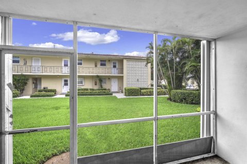Condo in Lighthouse Point, Florida, 1 bedroom  № 2250319 - photo 19