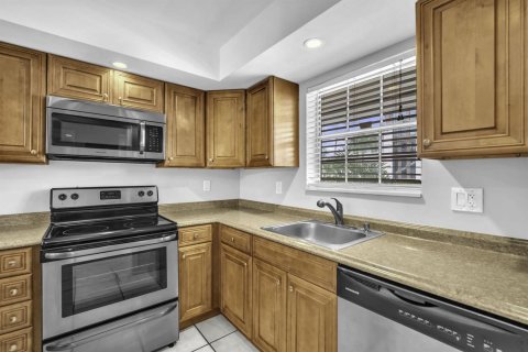 Condo in Lighthouse Point, Florida, 1 bedroom  № 2250319 - photo 5