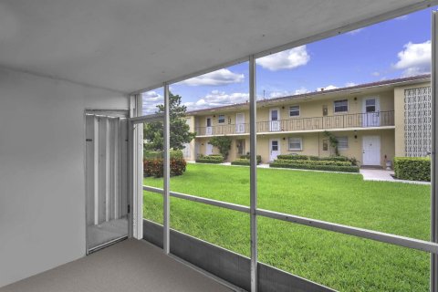 Condo in Lighthouse Point, Florida, 1 bedroom  № 2250319 - photo 20