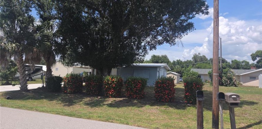 Casa en Punta Gorda, Florida 2 dormitorios, 71.35 m2 № 2202905