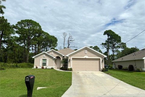 Villa ou maison à vendre à North Port, Floride: 3 chambres, 170.48 m2 № 2402977 - photo 4
