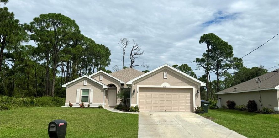 Villa ou maison à North Port, Floride 3 chambres, 170.48 m2 № 2402977
