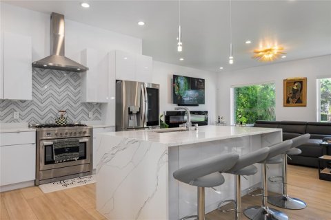 House in Windermere, Florida 5 bedrooms, 380.34 sq.m. № 1123247 - photo 6