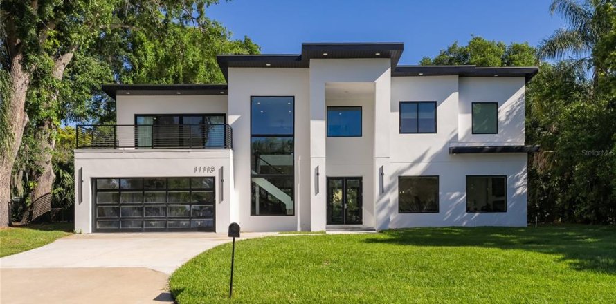 House in Windermere, Florida 5 bedrooms, 380.34 sq.m. № 1123247