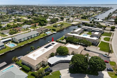 Condo in Cape Coral, Florida, 3 bedrooms  № 2396189
