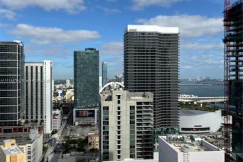 Condominio en alquiler en Miami, Florida, 1 dormitorio, 60.48 m2 № 1970009 - foto 22