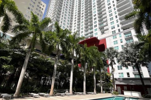 Condominio en alquiler en Miami, Florida, 1 dormitorio, 60.48 m2 № 1970009 - foto 10