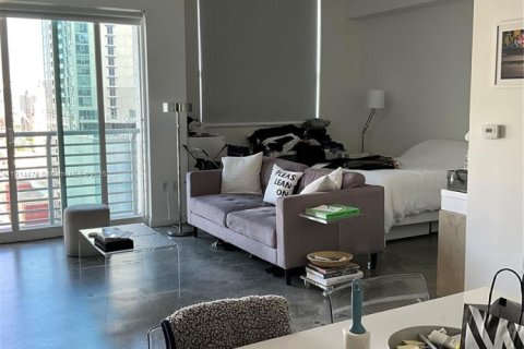 Condominio en alquiler en Miami, Florida, 1 dormitorio, 60.48 m2 № 1970009 - foto 14