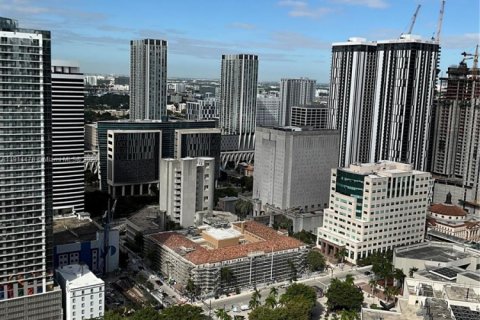 Condominio en alquiler en Miami, Florida, 1 dormitorio, 60.48 m2 № 1970009 - foto 21