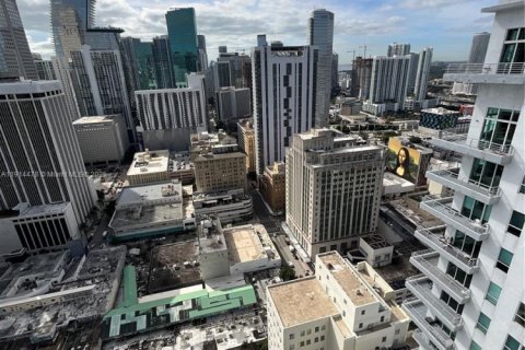 Condominio en alquiler en Miami, Florida, 1 dormitorio, 60.48 m2 № 1970009 - foto 24