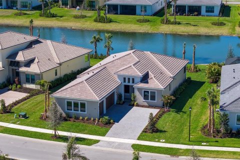 Casa en venta en Sarasota, Florida, 3 dormitorios, 238.11 m2 № 1718432 - foto 2