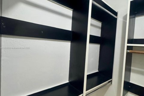 Villa ou maison à louer à Pompano Beach, Floride: 1 chambre, 74.32 m2 № 1844043 - photo 14
