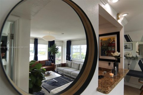 Copropriété à vendre à Miami Beach, Floride: 1 chambre, 62.34 m2 № 1968811 - photo 11