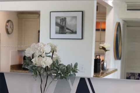 Copropriété à vendre à Miami Beach, Floride: 1 chambre, 62.34 m2 № 1968811 - photo 20
