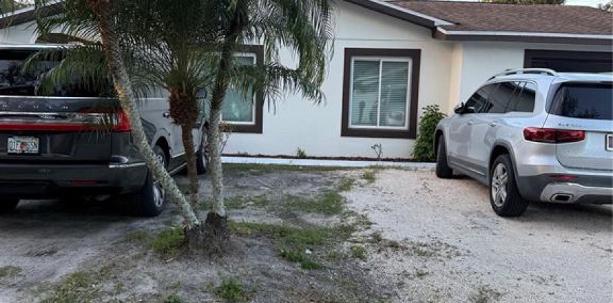 Villa ou maison à Tampa, Floride 3 chambres, 151.34 m2 № 2425944