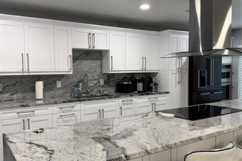 Villa ou maison à louer à Tampa, Floride: 3 chambres, 151.34 m2 № 2425944 - photo 11