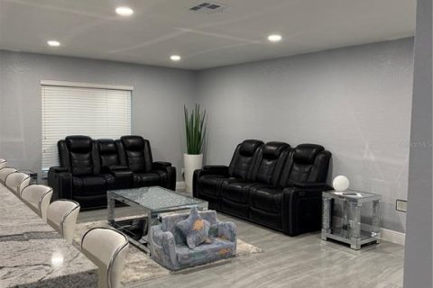 Villa ou maison à louer à Tampa, Floride: 3 chambres, 151.34 m2 № 2425944 - photo 24