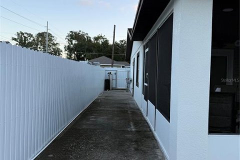 Villa ou maison à louer à Tampa, Floride: 3 chambres, 151.34 m2 № 2425944 - photo 26