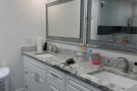 Villa ou maison à louer à Tampa, Floride: 3 chambres, 151.34 m2 № 2425944 - photo 20