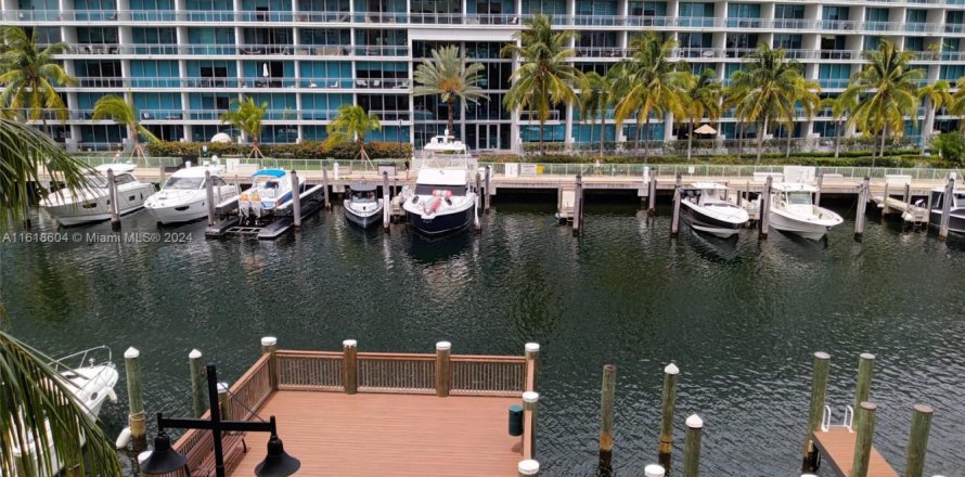 Condo à Aventura, Floride, 2 chambres № 1892741