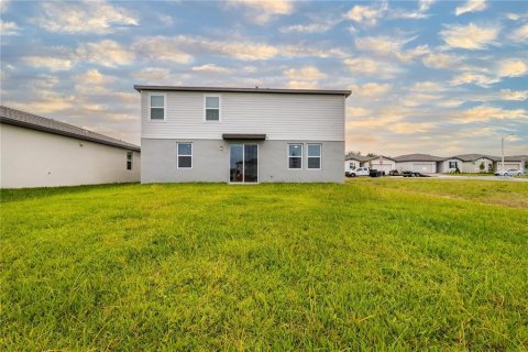Villa ou maison à vendre à Haines City, Floride: 4 chambres, 249.63 m2 № 2139992 - photo 6