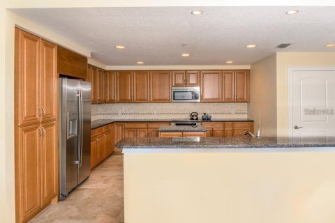 Condo in Palmetto, Florida, 3 bedrooms № 2144231 - photo 10
