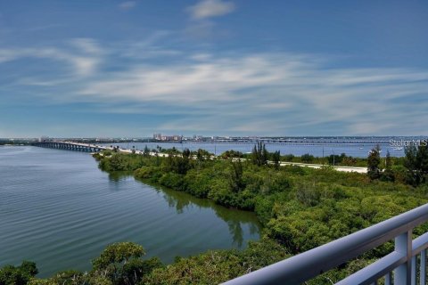 Condo in Palmetto, Florida, 3 bedrooms № 2144231 - photo 27