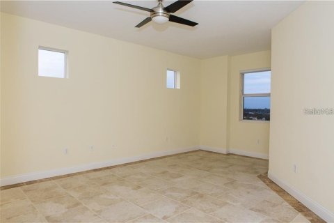 Condo in Palmetto, Florida, 3 bedrooms № 2144231 - photo 18