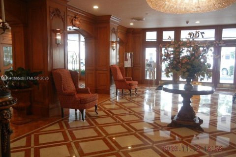 Condominio en alquiler en Coral Gables, Florida, 41.81 m2 № 1997151 - foto 3