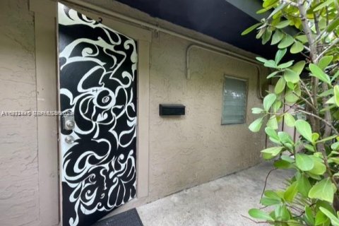 Снять в аренду квартиру в Майами, Флорида 36.23м2, № 1991412 - фото 14