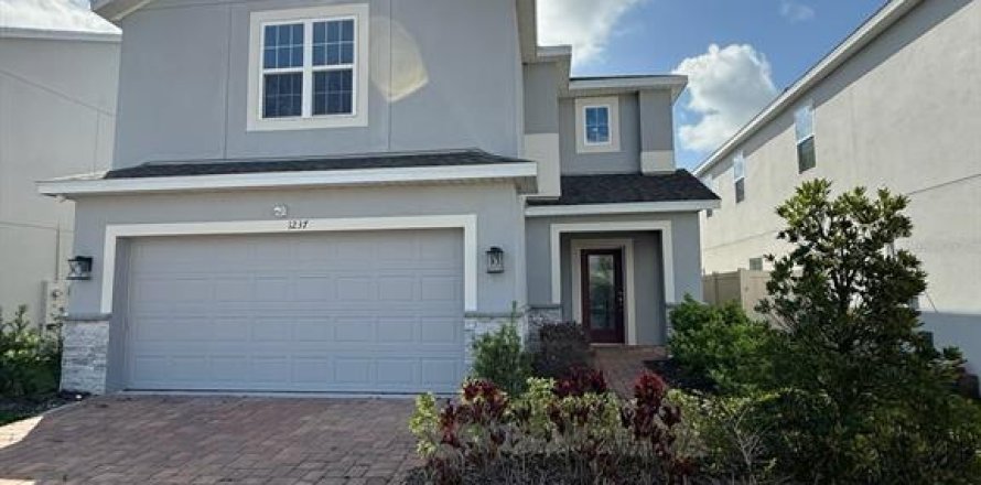 House in CYPRESS HAMMOCK in Kissimmee, Florida 4 bedrooms, 235.23 sq.m. № 1636144