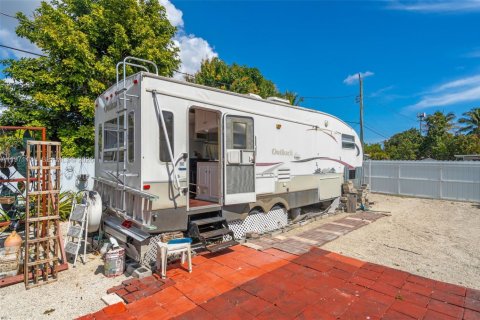 House in Miami, Florida 3 bedrooms, 112.88 sq.m. № 2040868 - photo 23