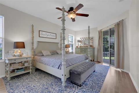 House in Clermont, Florida 5 bedrooms, 249.16 sq.m. № 2151837 - photo 19