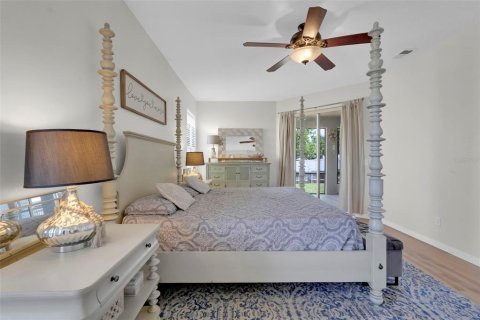House in Clermont, Florida 5 bedrooms, 249.16 sq.m. № 2151837 - photo 20