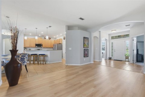 House in Clermont, Florida 5 bedrooms, 249.16 sq.m. № 2151837 - photo 6