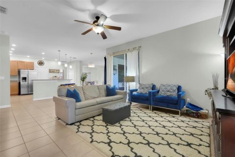 House in Clermont, Florida 5 bedrooms, 249.16 sq.m. № 2151837 - photo 18